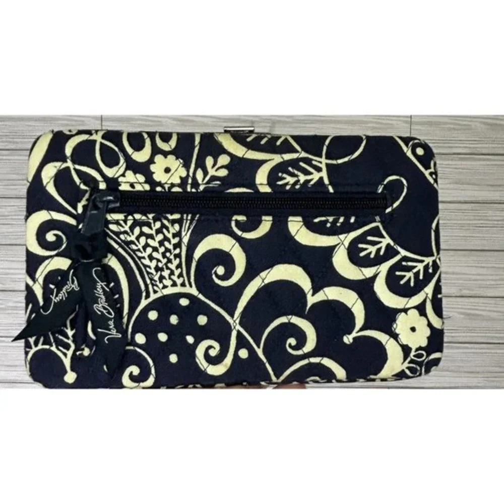 Vera Bradley Snap‎ Wallet Clutch Navy & White Multiple Card Slots ID Opening